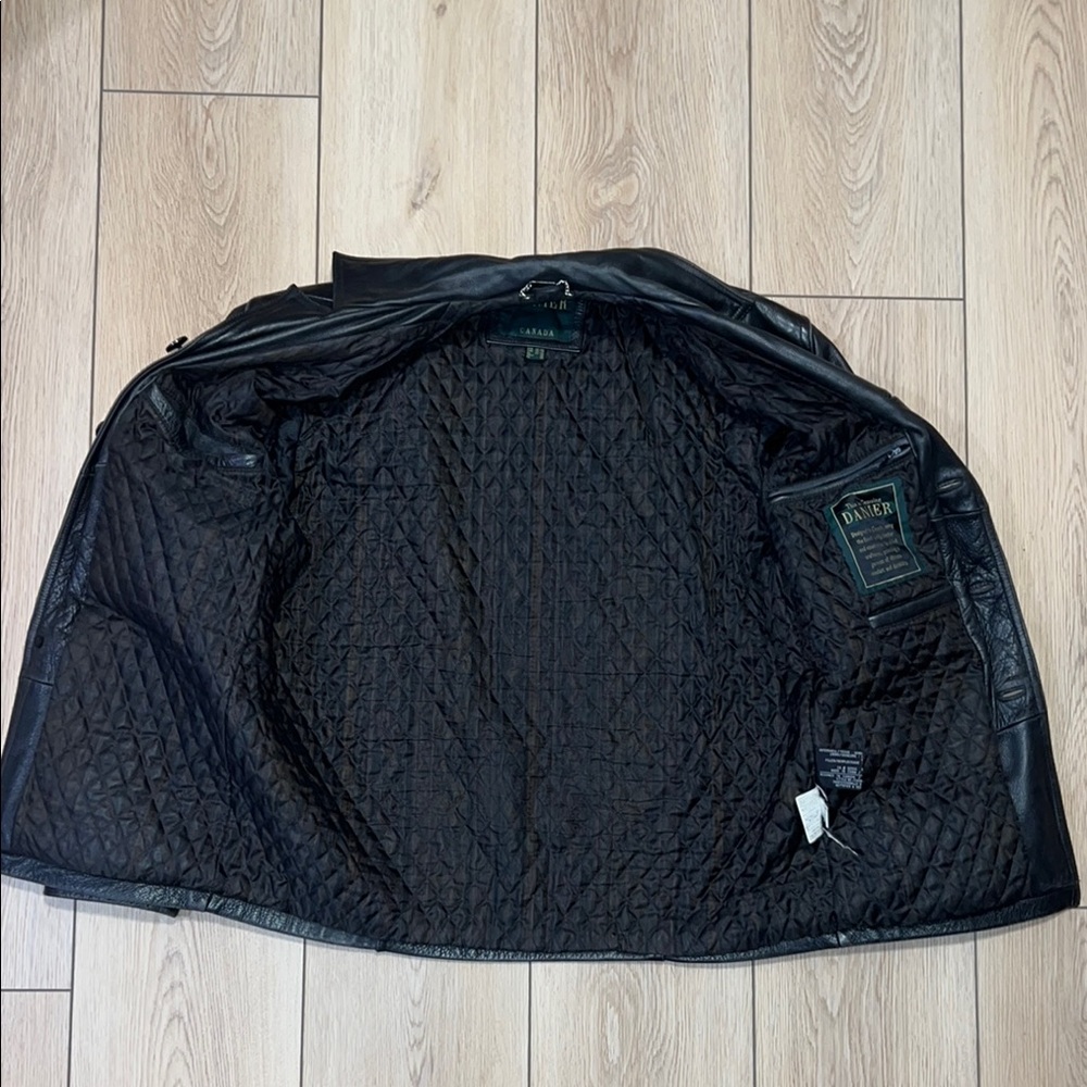 Vintage Men's Danier Black Military Field Jacket with Glossy Finish - Picture 7 of 16